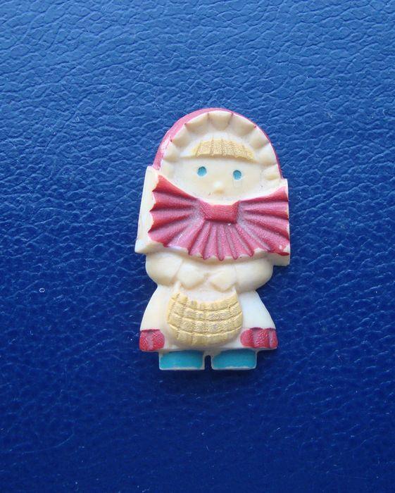 Значок СССР,Красная Шапочка №1.