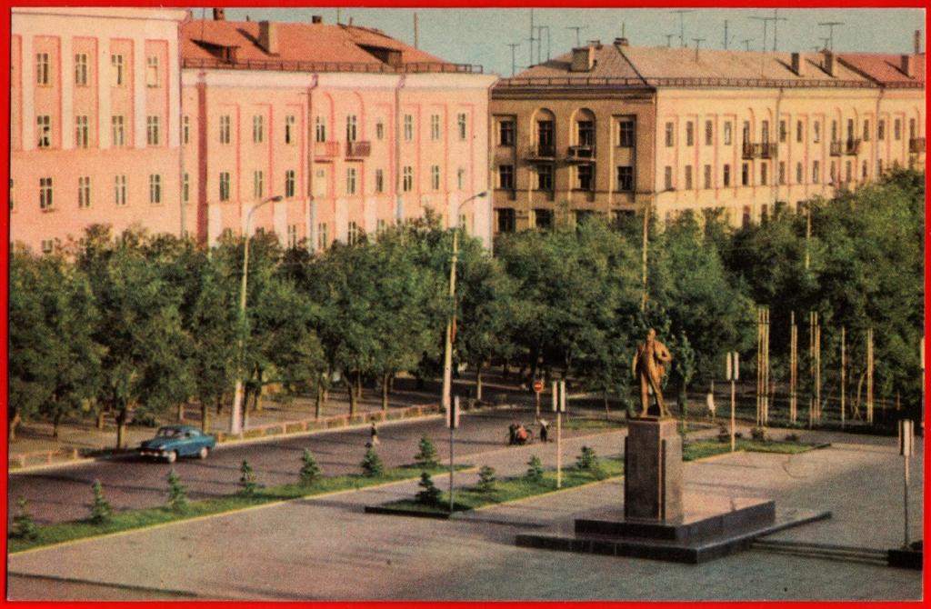 Площадь победы мариуполь