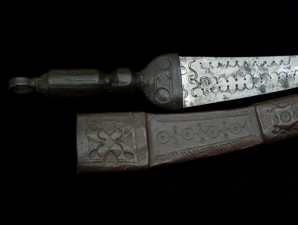 ЭТНИЧЕСКАЯ ЦЕРЕМОНИАЛЬНАЯ САБЛЯ - ЗАПАДНАЯ АФРИКА.