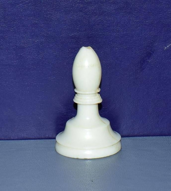 Шахматы СССР Офицер (Слон) белый №5.