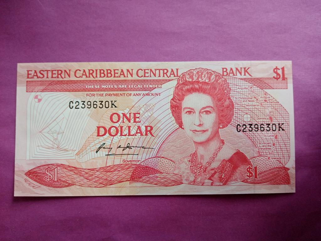 Восточные Карибские острова.1 доллар (1988-89гг.) Unc.P-21k.(St.Kitts).