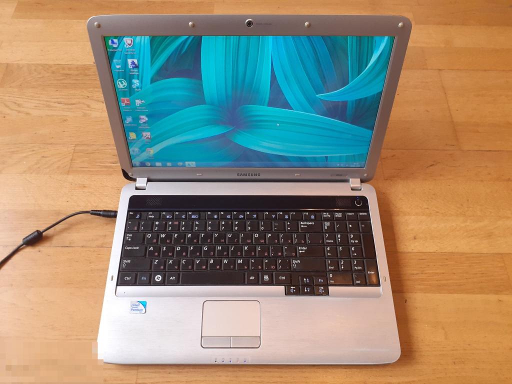 Samsung R530 2ядра, 4Гига, Win7, без бп 