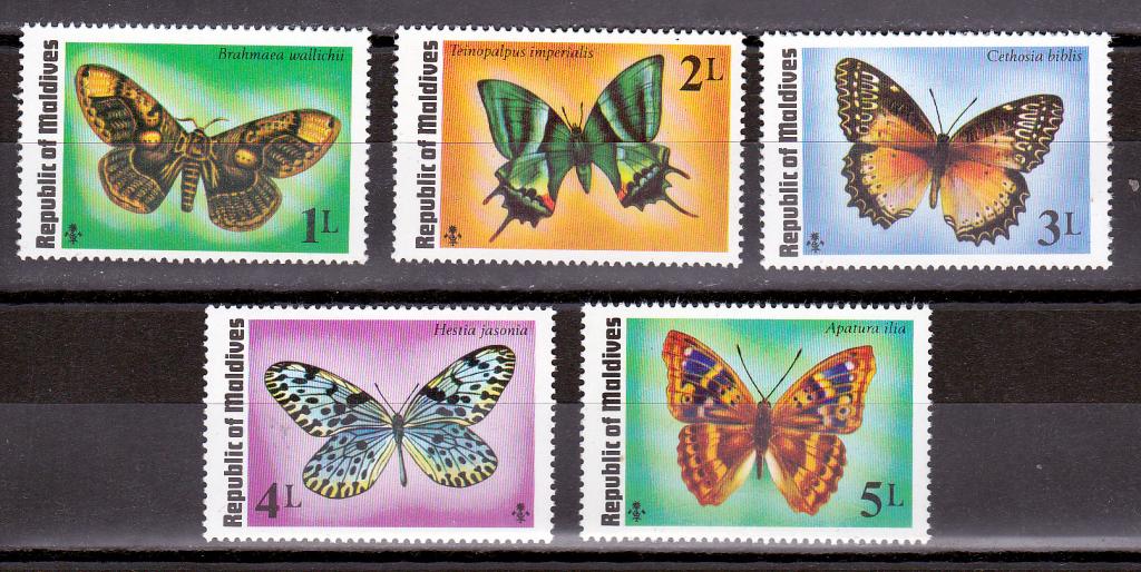 Марки Мальдивы 1975 г. Бабочки М № 604-608 MNH ** Фауна