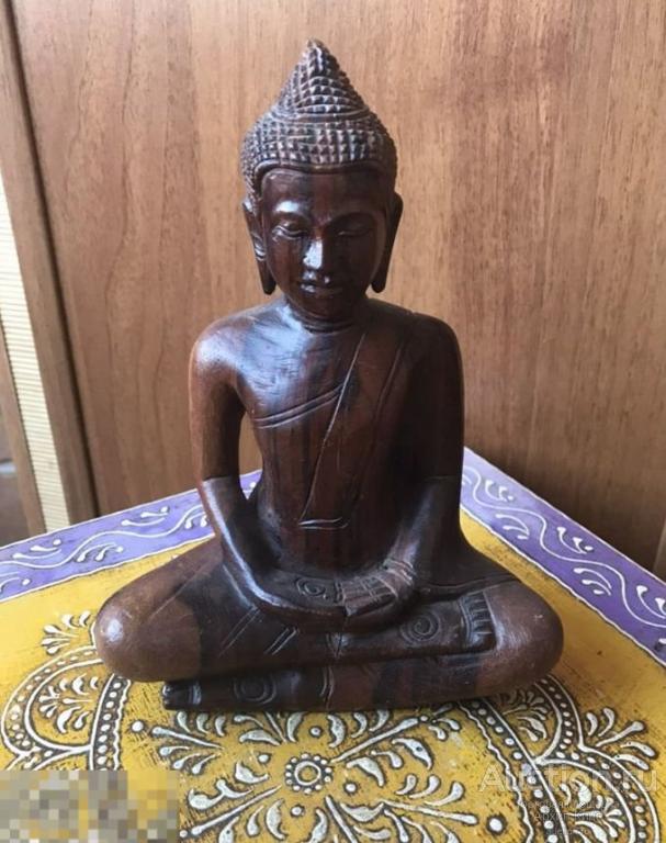 Статуэтка из красного дерева. Будда. Азия. Буддизм. 