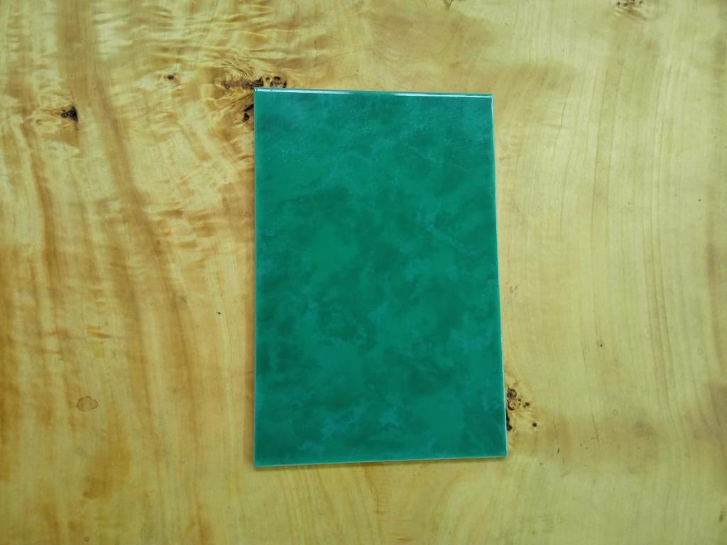 Плитка керамическая 30 х 20 см