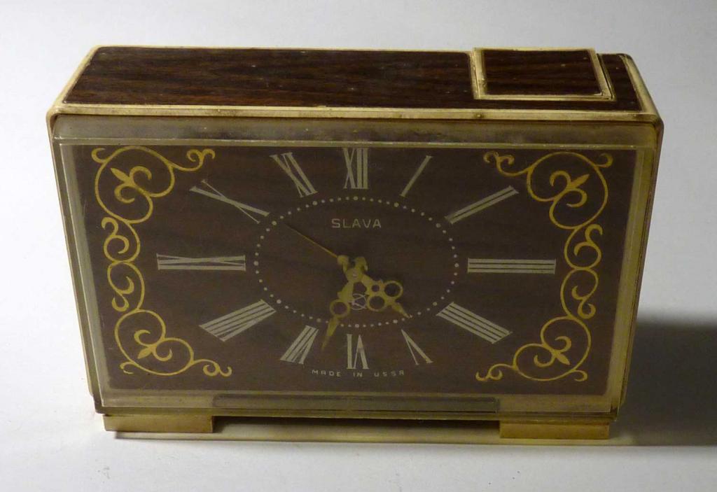 Часы Слава настольные СССР — покупайте на Auction.ru по выгодной цене ...