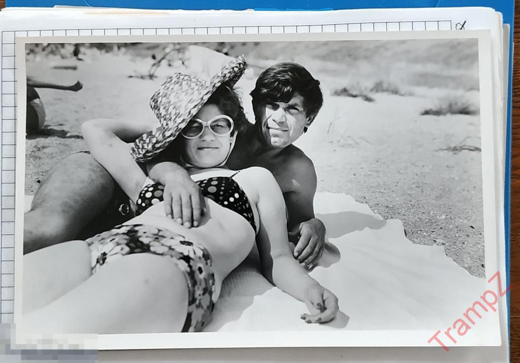 Фотография женщина в купальнике, мужчина, мода, шляпа, отдых на море #34* 