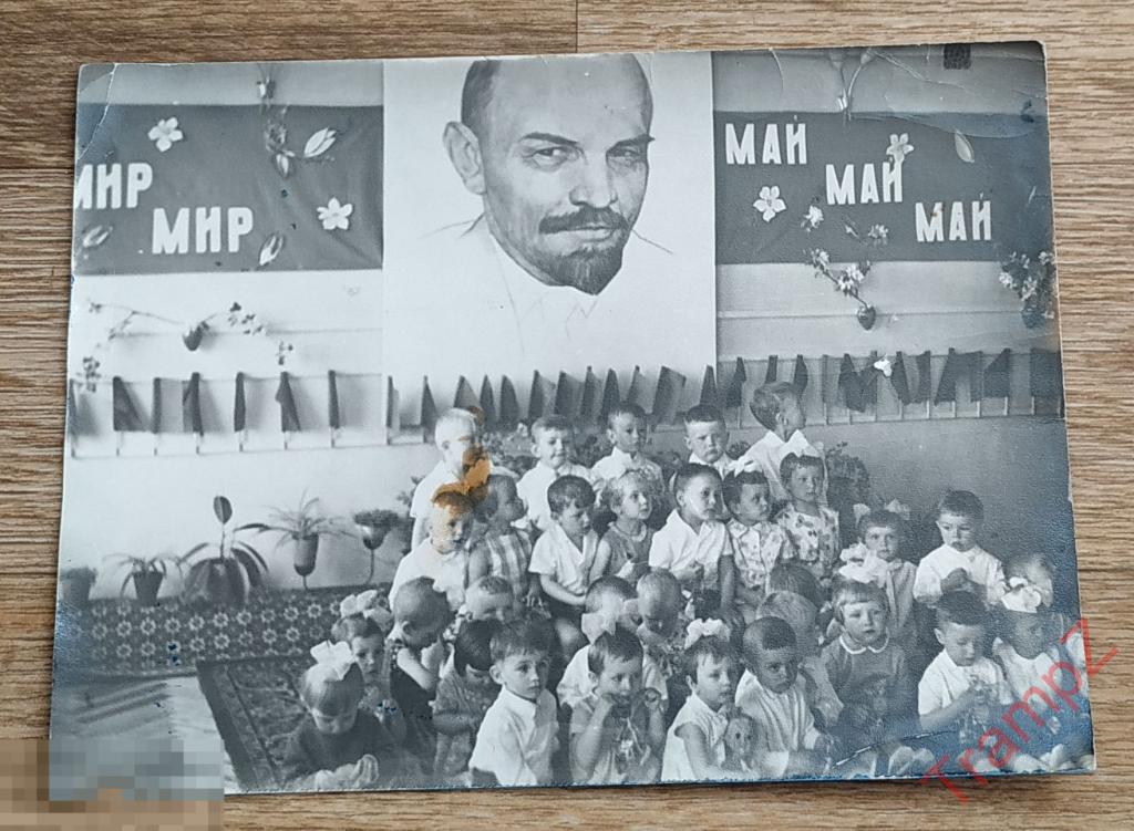 Фотография дети детский сад. утренник 1 мая портрет Ленина #37 