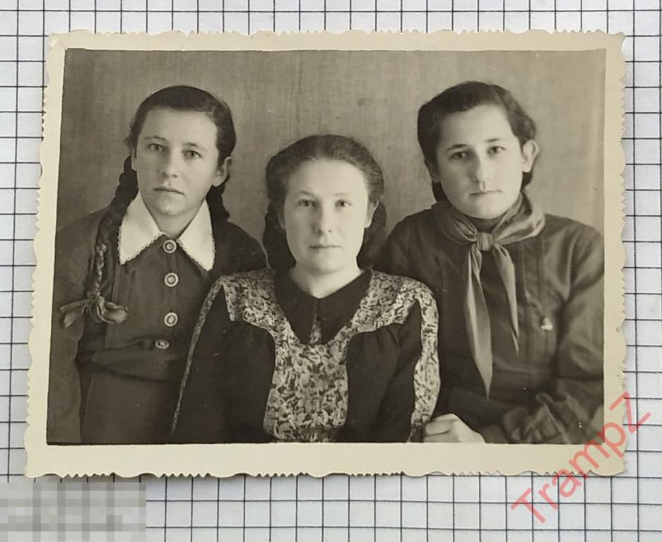 Фотография мать с дочерьми, девушки пионерка девушка с косами #41 