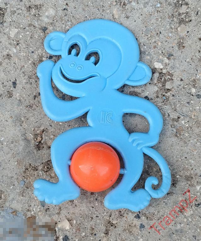 Игрушка СССР пластмасса погремушка обезьяна #5 