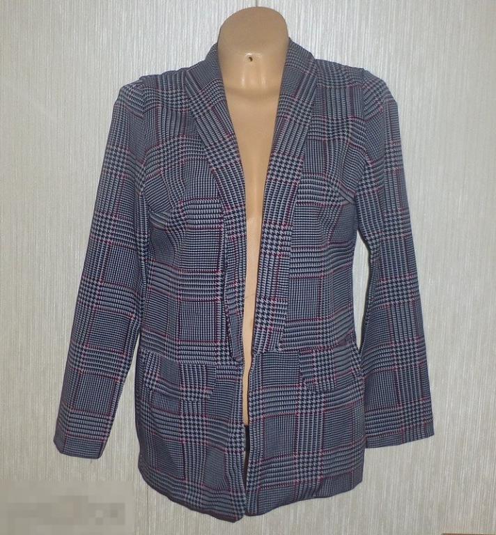 ВЕСНА! нежный пиджачок р. 48 (0898) 