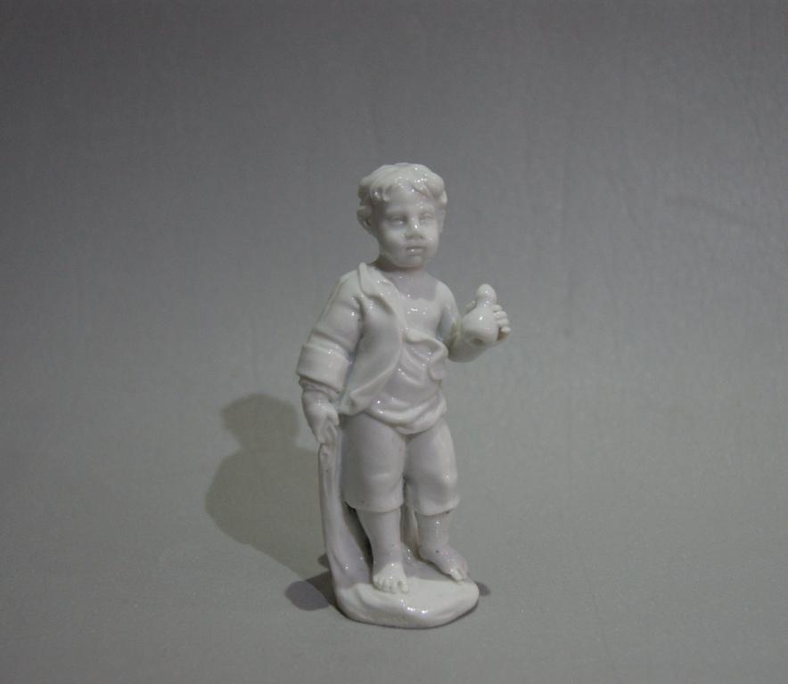 "Мальчик с грушей" Германия 19 в.