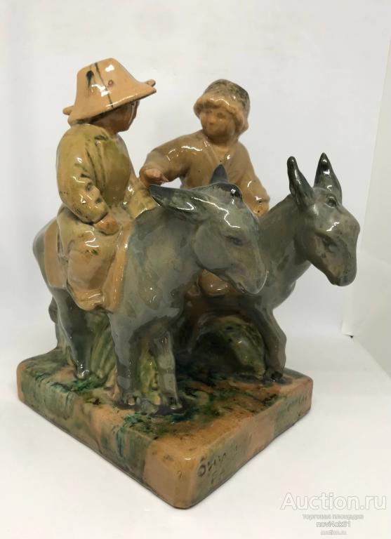 Керамика. Мальчики - киргизы на осликах. На ослах