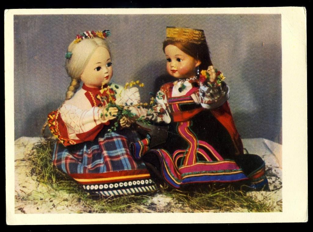 Куклы плетение венков - Игнатович Е - 1964 год  (Л-10)
