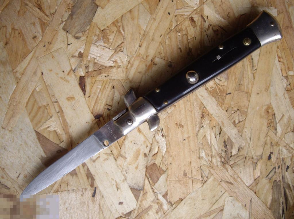 складной нож выкидуха предположительно Германия 1990е года дл.кл.84 мм 