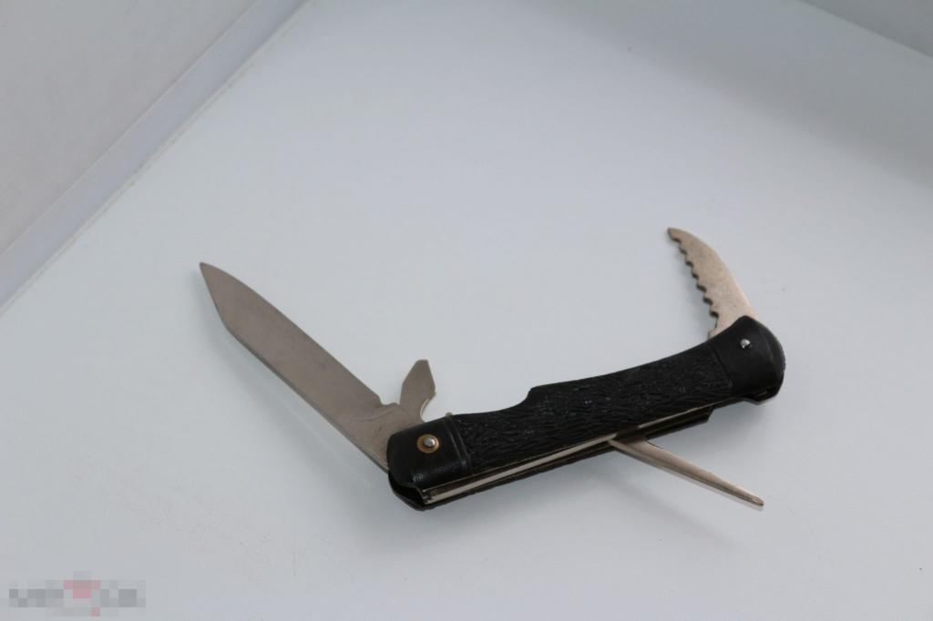 Нож перочинный складной Ворсма? 