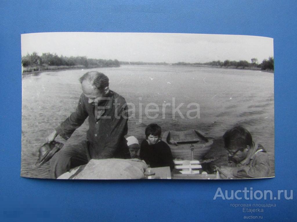 Катер.  Мужчины.  Река. Работа    . 1972. 5 шт. Фото СССР . (ЛКВВИА) 