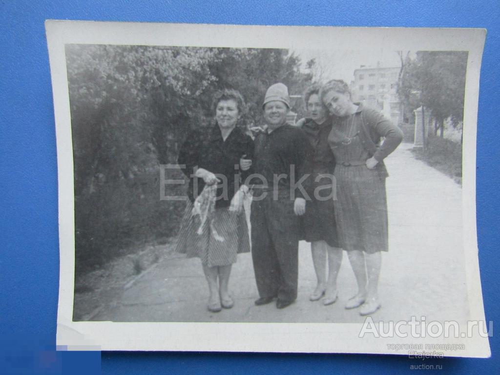 Женщины и мужчина. Мода . Фото СССР ( пчеловод) 