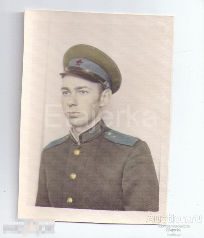 Парень в форме  .   Фото     СССР . ( арх . 150А) 