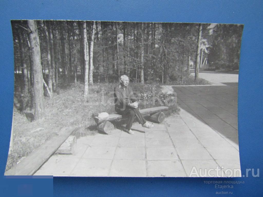 Отдых. Чудское озеро . Мужчина .  Куремяэ . Уускюла . Эстония.   1989.  Фото СССР (СЛе) 