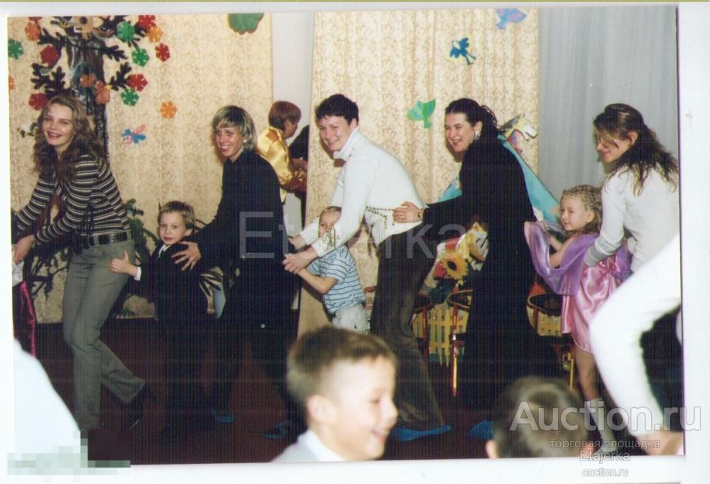 Игры.   Праздник осени . Дети.  Детский   сад .  Фото . 