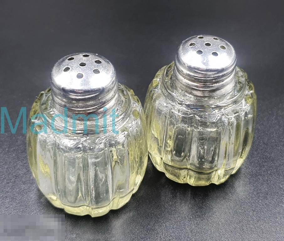 Винтажные солонка и перечница стекло СССР 1950-е гг. 