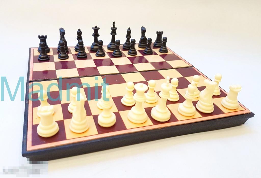 Винтажные дорожные ШАХМАТЫ СССР 1980-е 