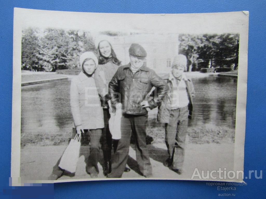 Дети . Фонтаны.  Мальчик  .  Юмор .   Фото СССР ( м09) 