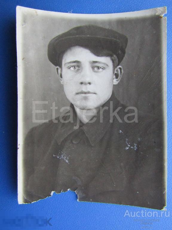 Парень. 1941      .Старое   Фото СССР. ( пчеловод) 