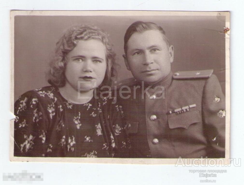 Мужчина . Военный . СЖенщина. Прическа . Мода.   Форма.  1951.  Фото СССР. ( пчеловод) 