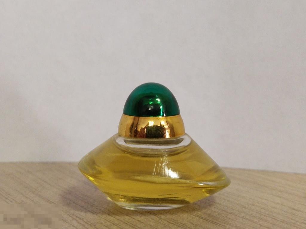 Духи "Volupte by Oscar De La Renta Eau de Toilette". Винтаж 