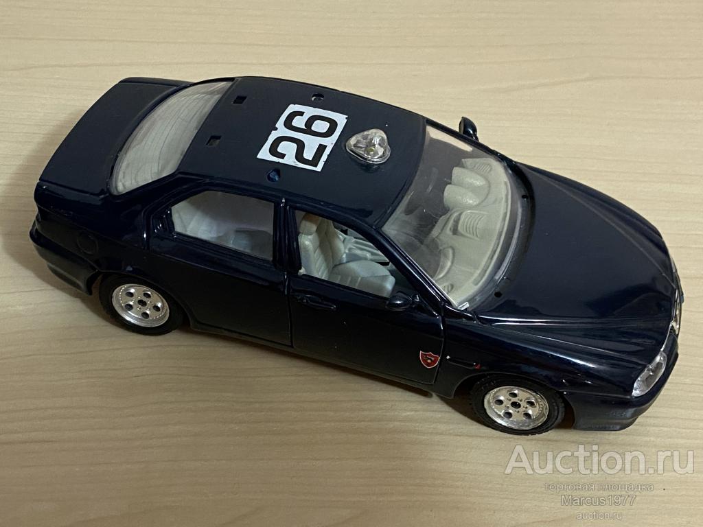 Модель автомобиля 1:24 / ALFA ROMEO - 156/ BURAGO/ CARABINIERI POLICE/ MADE IN ITALY