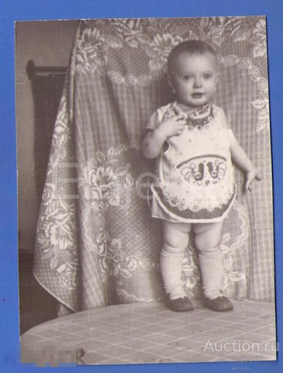 Девочка.  Бусы. Клипсы  .  Дети.   Фото СССР ( Т) 