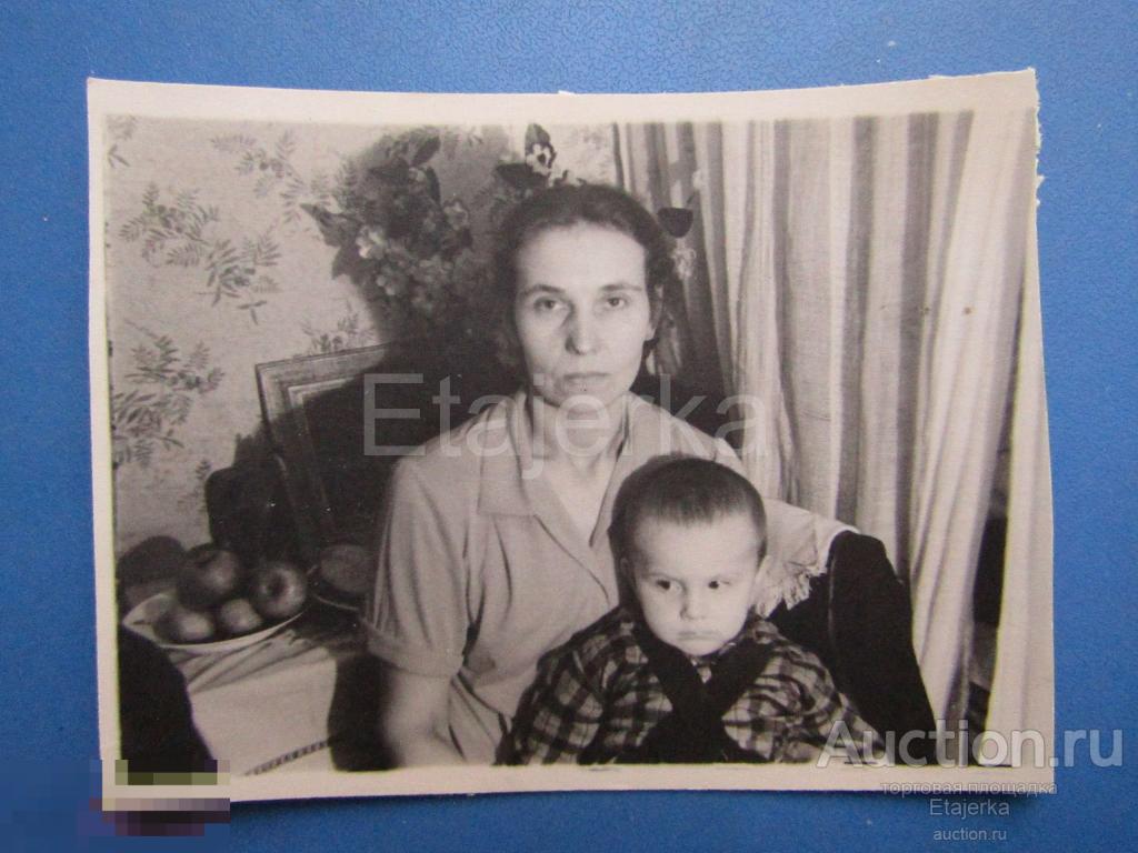 Грустный Ребенок. Дети     . Старое фото  .Фото СССР. ( Арх. РоП) 