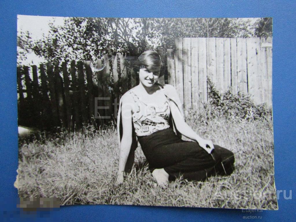 Девушка  .   Фото СССР. ( Арх. РоП) 