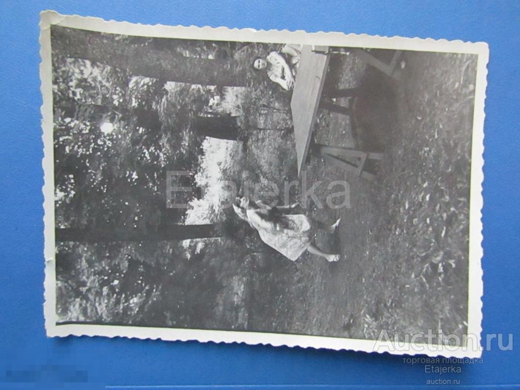 Девушки. Теннис .  Фото СССР   .  ( арх. БЧ) 