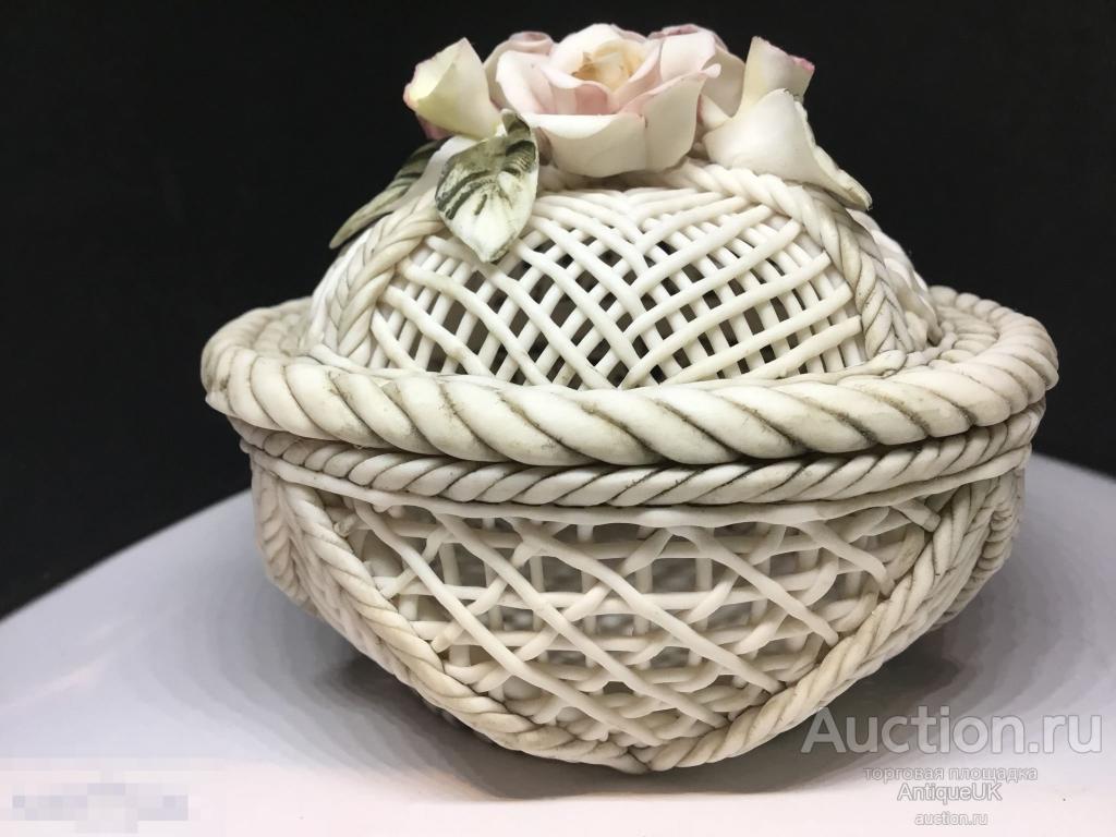 АЖУРНАЯ ВАЗА С КРЫШКОЙ. ШКАТУЛКА. ЦВЕТЫ. РУЧНАЯ РАБОТА. ФАРФОР. БЕСПЛАТНАЯ ДОСТАВКА!!! 