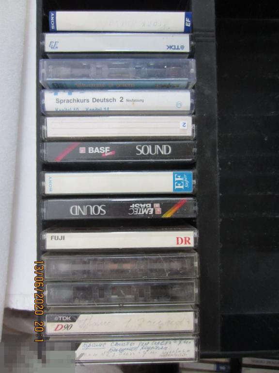 Аудиокассеты времён СССР. Иностранные. С записями. 13 шт.. 