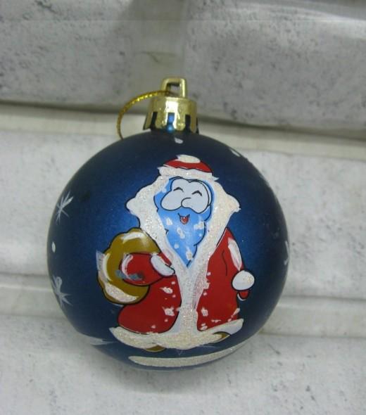 Игрушка ёлочная шар с рисунком Дед Мороз современная