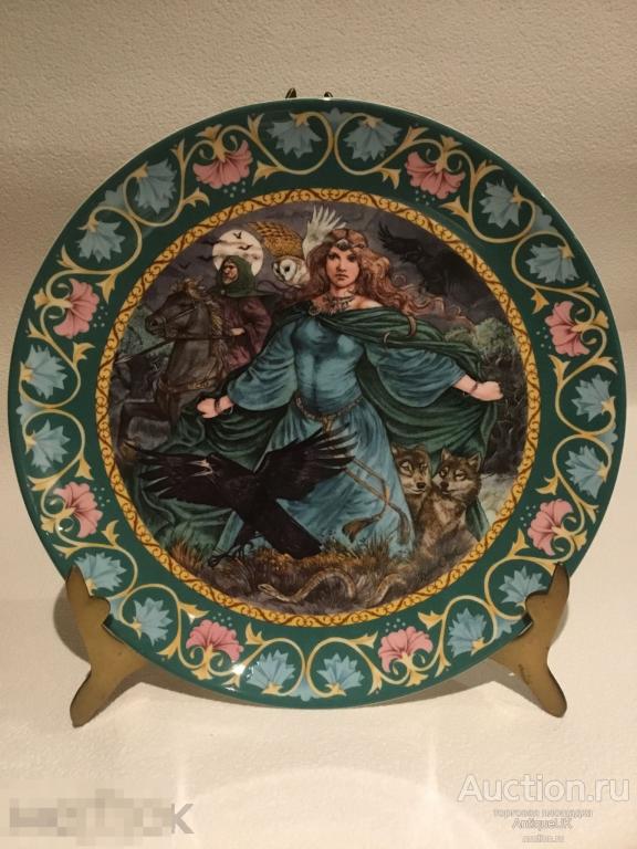 ДЕКОРАТИВНАЯ ТАРЕЛКА. WEDGWOOD. СЕРИЯ-ЛЕГЕНДЫ КОРОЛЯ АРТУРА.  АНГЛИЯ. БЕСПЛАТНАЯ ДОСТАВКА!!! 