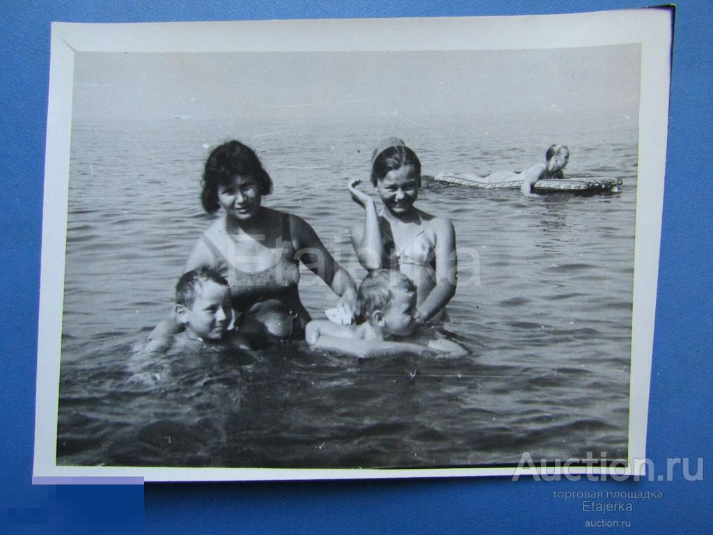 фото дети ню Мальчики на юге. НЮ. Семья. Девушка . Море . Дети . Фото СССР . ( арх. А1)  — покупайте на Auction.ru по выгодной цене. Лот из Санкт-Петербург,  Санкт-Петербург. Продавец Etajerka. Лот 233515563577258