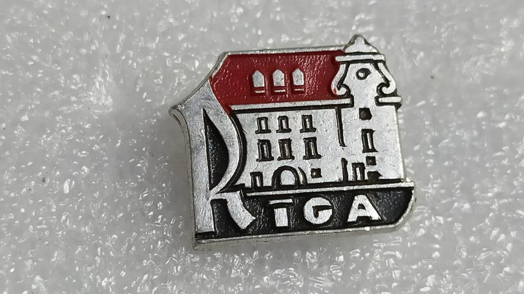Коллекция знак значок Геральдика Другие Рига   В 83 Более 20000 шт