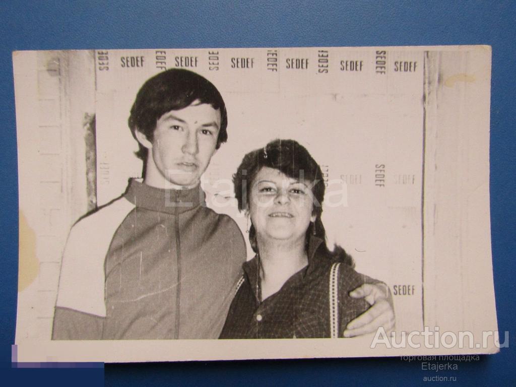 Общежитие. Парень . Девушка. Мода. Радость.Ленинград. 1985. Фото СССР (Т) 