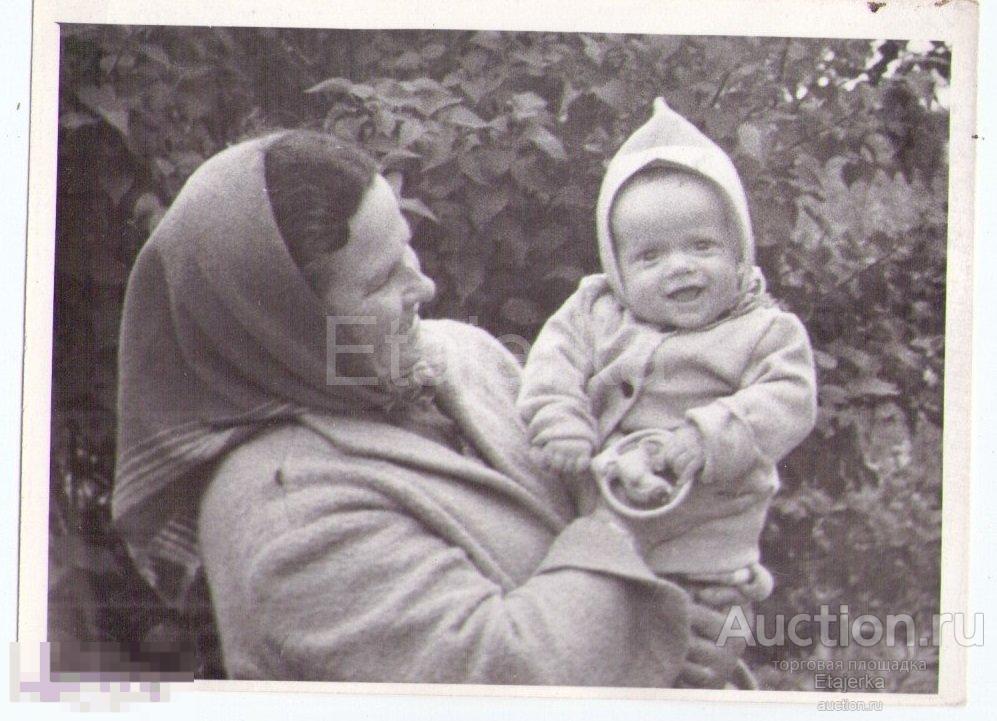 Женщина . Ребенок  . Дети.  Ленинград.  Фото СССР. Арх. П-8. 