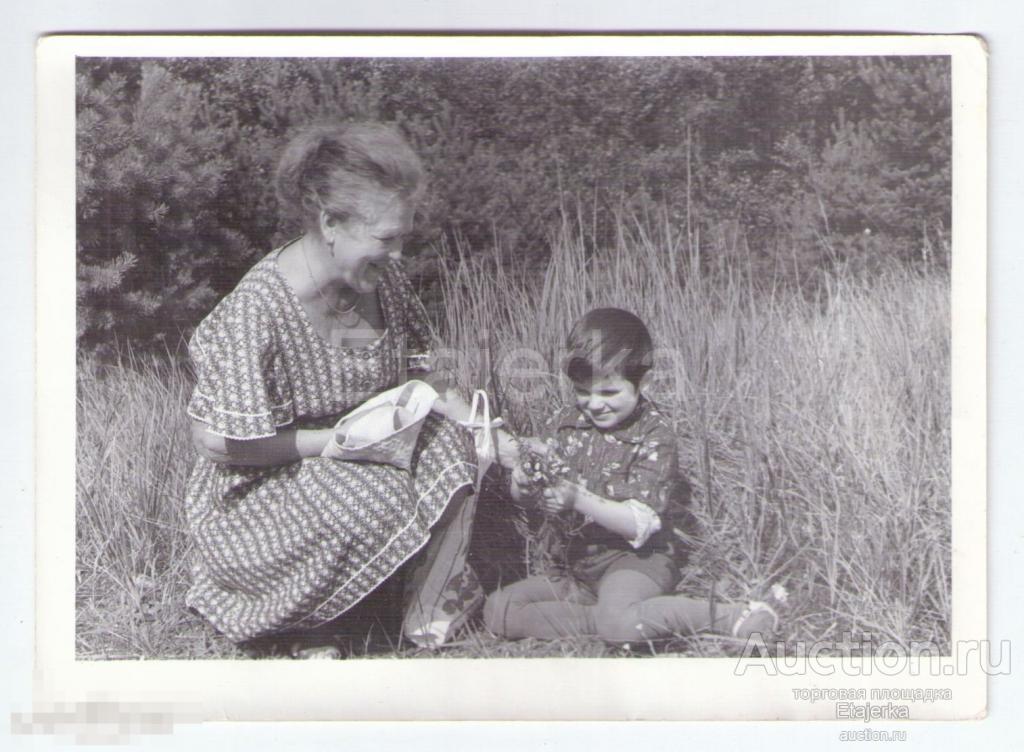 Мальчик . Пионерлагерь . Дети. Счастье. Ленинград.  Фото СССР. ( арх. Шулешко ) 