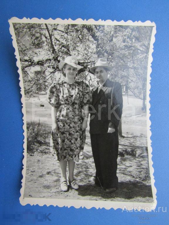 Девушка .  Мужчина. 1953   .  Ленинград  .     Фото СССР . (Арх. м17) 