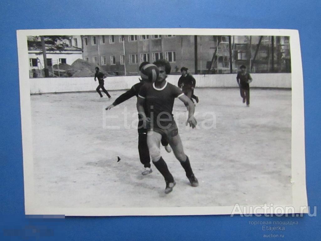 Парни . Футбол .  ЛЭТИ  . Стройотряд  . НЮ     .   Фото СССР   .  ( арх. БЧ) 