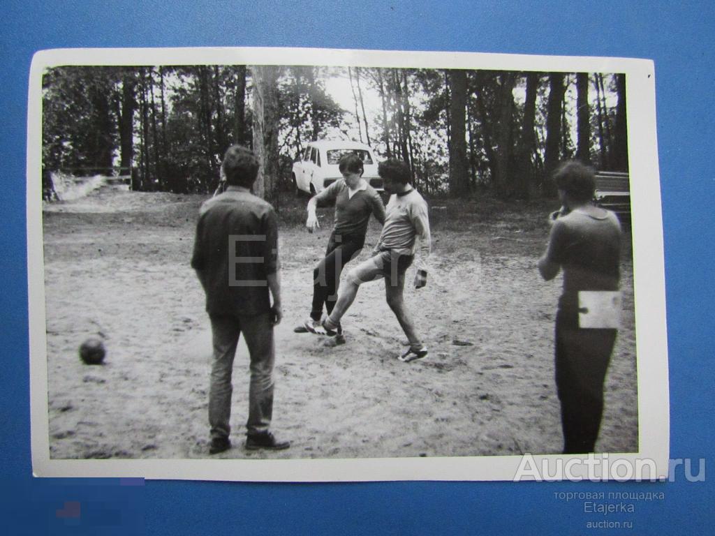 Турслет . Футбол .  Парни .  Девушки .    ЛЭТИ ? Вектор ?  Спорт .       Фото СССР   .  ( арх. БЧ) 