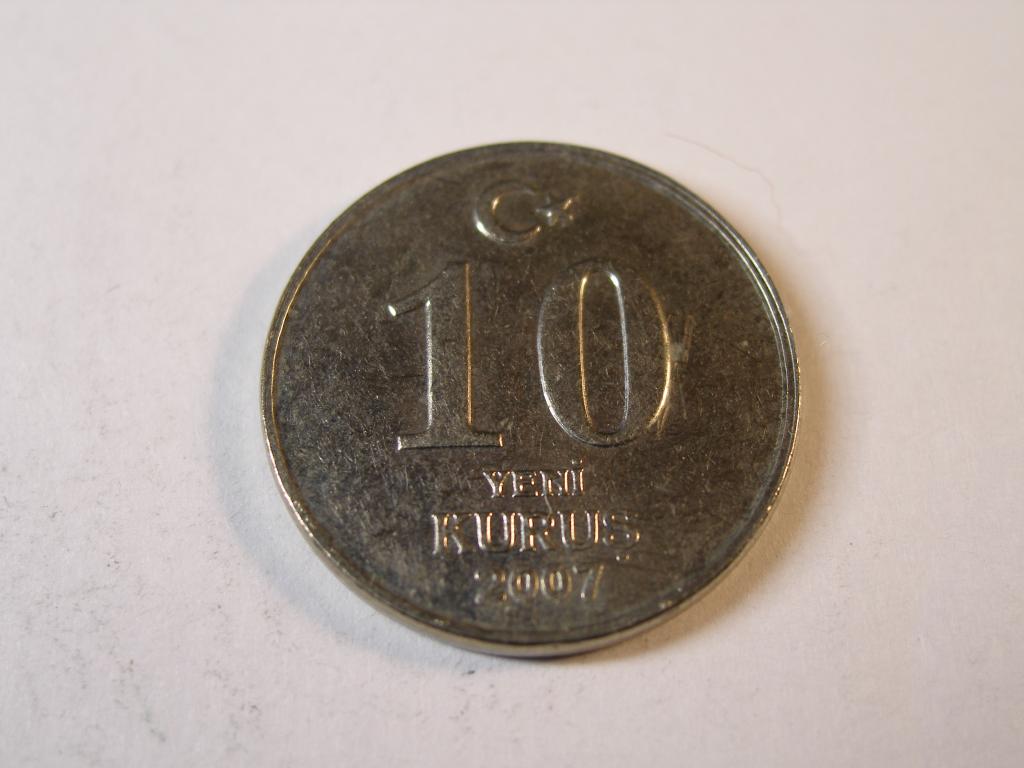 Турция.   10  курушей.   2007 год.    (2)