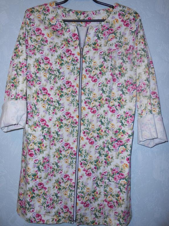 Пиджак на молнии светлый, цветы,женский 44